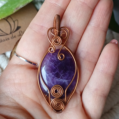 Handmade Wire Pendant with Amethyst