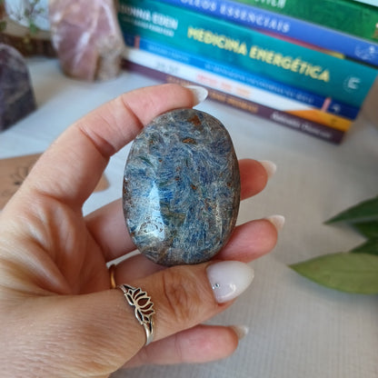 CAM02 - Pedra de Meditação de Cianite Azul