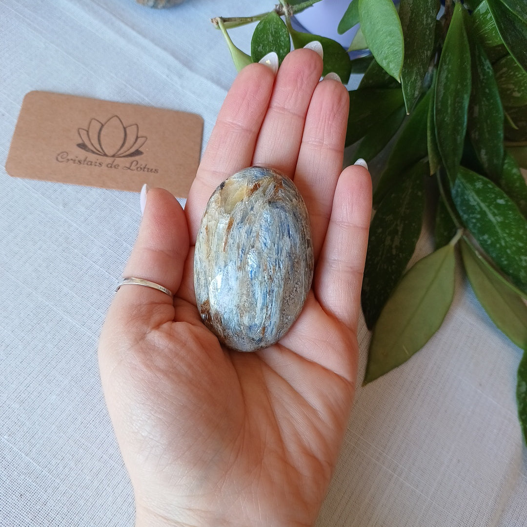 CAM01 - Pedra de Meditação de Cianite Azul