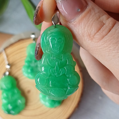 Kuan Yin em Jade Verde