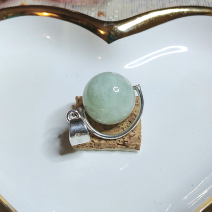 Silver Pendant with Green Aquamarine