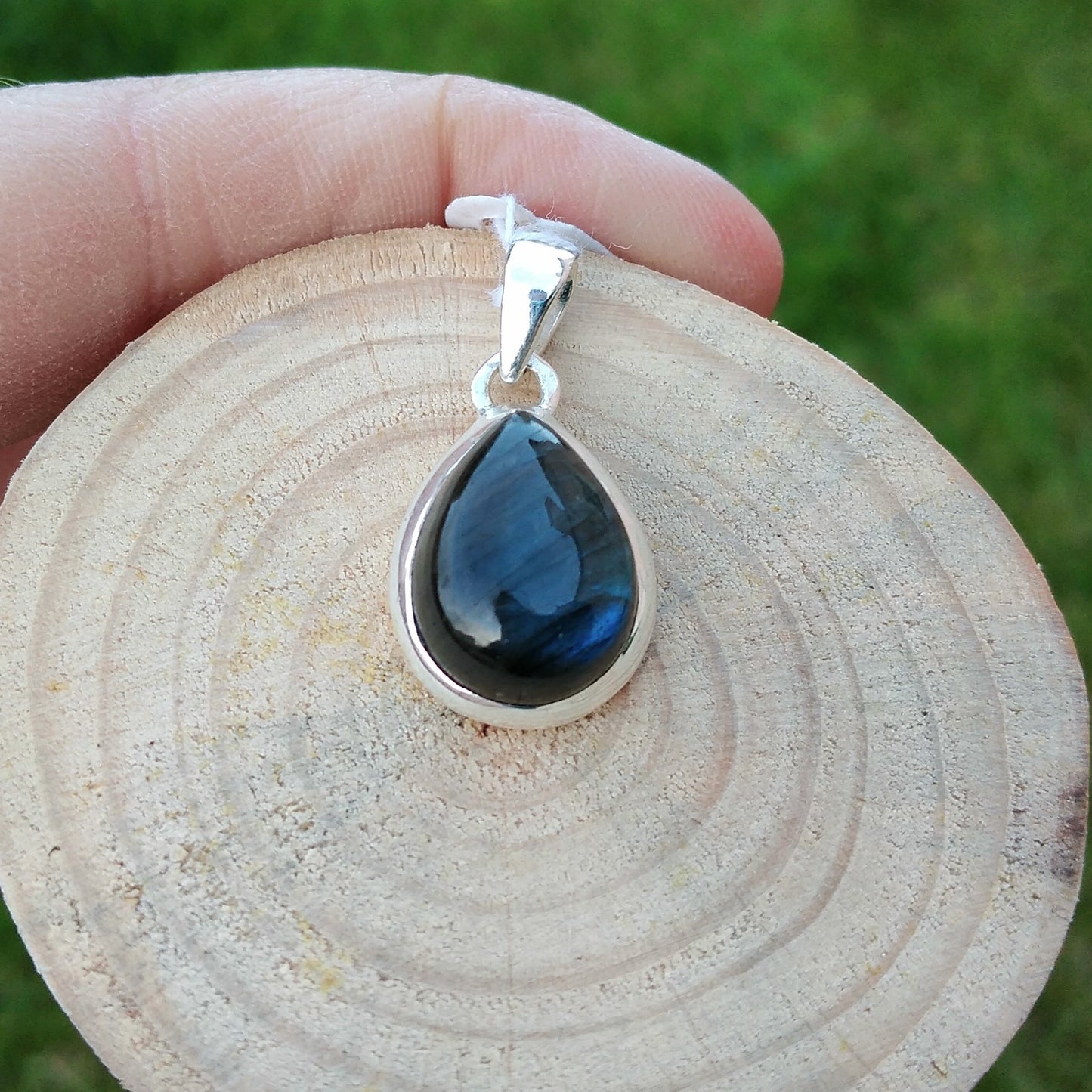 Silver Pendant with Labradorite