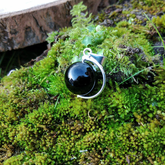 Pendant in Silver with Onyx